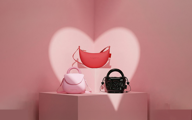 <h2><strong>Colorful EVA Bags Designed <br/>to Carry Your Statement</strong></h2>